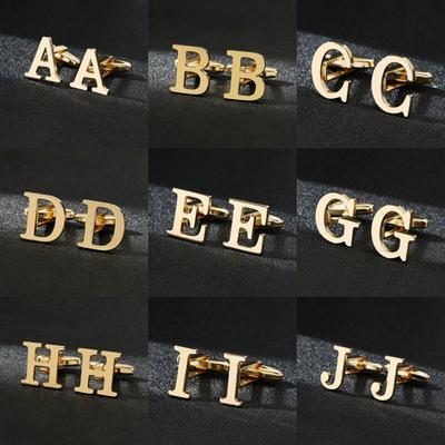 2 Peças Studs de Manga em Forma de Letras Douradas Criativos Botões de Punho para Camisa Pingente Decorativo para Roupas Camisa