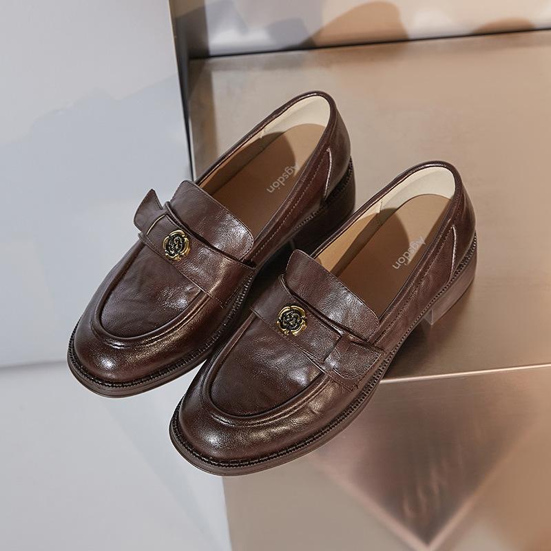 Augustine black loafers women's 2025 new spring and summer platform camellia British style retro small leather shoes