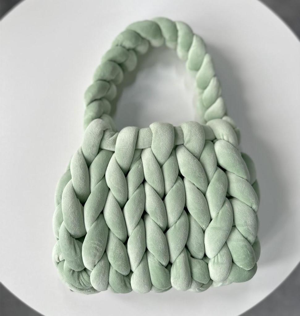 Xiaohongshu Velvet DIY Handmade Woven Crystal Yarn Handheld Messenger Bag