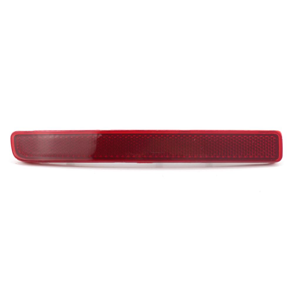 1Pcs Car Rear Bumper Reflector Red Lens Warning Strip For Land Rover LR3 LR4 Discovery 3 Discovery 4 Range Rover Sport