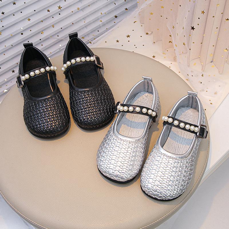 New Korean Style Girls' Fashion Versatile Pearl Shallow Mouth Soft Sole Leather Shoes In Autumn
