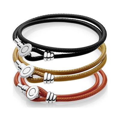 Doppia pelle multicolore con chiusura a bottone con logo Bracciale in argento sterling 925 adatto alla moda originale braccialetto con perline gioielli fai da te