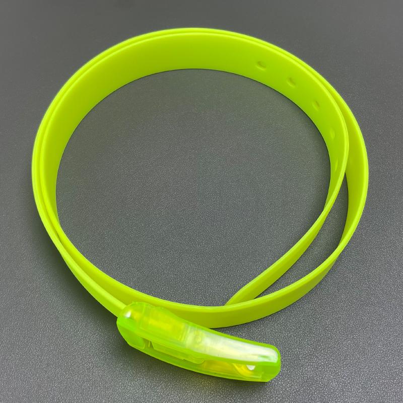 Nuove Cinture Per Uomo Donna Colori Uni Caramella Gomma Siliconica Pelle Forma Ondulata Fibbia in Plastica Cintura Carina Senza Metallo