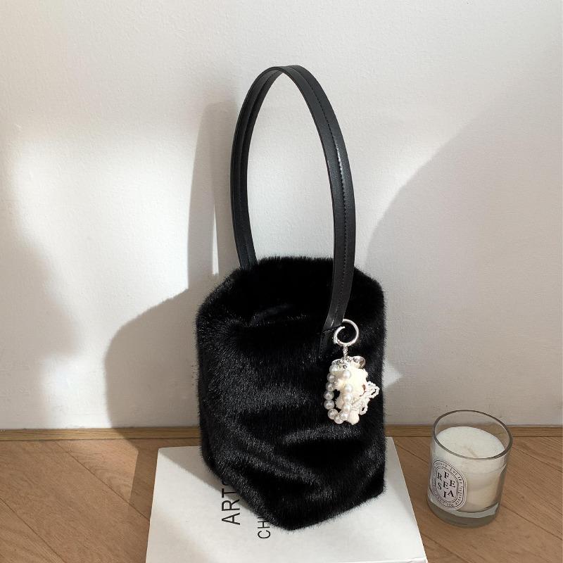 

Autumn and winter new portable bucket bag women s versatile hair bag daily commute cylinder underarm shoulder bag чёрный