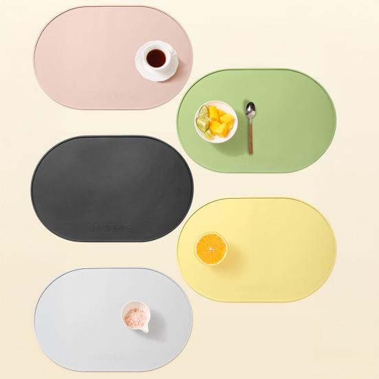 Silicone Placemats with Raised Edges, Non-Slip Reusable Kids Placemats, Waterproof Heat Resistant Dinning Table Mat
