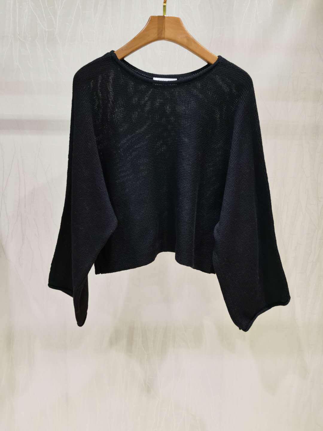 

Women s Cotton Knitted Sweater - Round Neck, Loose Sleeves L чёрный