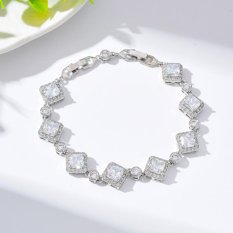 Браслет «Сахарный кубик» Женственность Изысканный Блеск Цирконий Аксессуары для 通勤 Ретро Геометрические Украшения Прилив