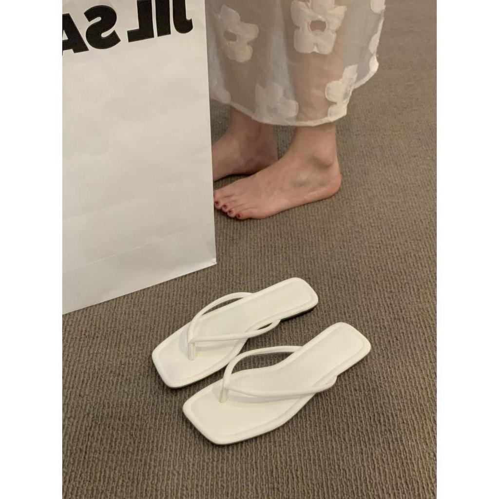 Flat-bottomed Silver Flip-flops Women's Shoes Summer 2025 New Niche Versatile Outer Wear Toe Beach Sandals