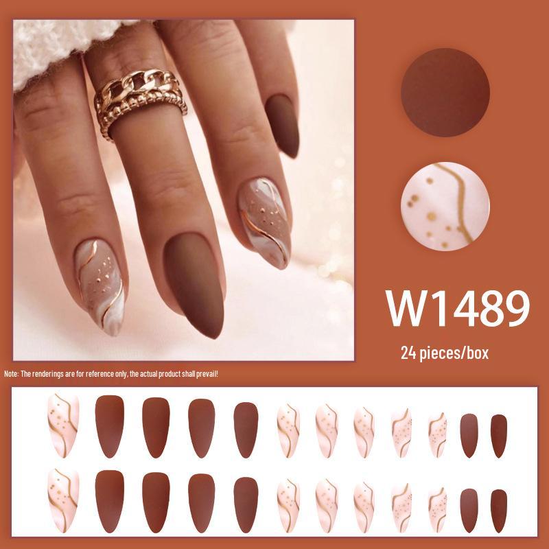 

Высококачественные коричневые миндалевидные накладные ногти: Осенне-зимний милый крутой пикантный стиль с позолоченными линиями