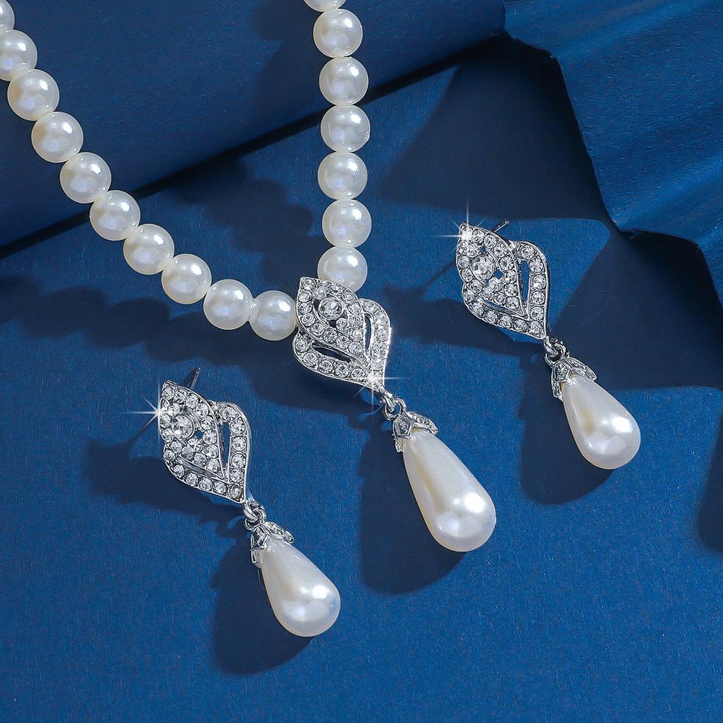3PC Women's Fashion Trendy Zircon Water Drop Necklace Earrings Zircon Set Wedding Banquet Party Holiday Gift