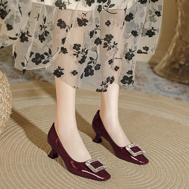 High Heels Women's Thin Heel Red Wedding Shoes 2025 New French Square Head Medium Heel Women's Shoes Rhinestone Square Buckle Small Heel Shoes