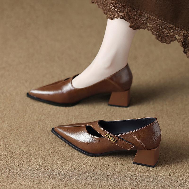 83656-5 Neue französische Einzelschuhe Frühling und Sommer Temperament flache Schuhe beliebt 2025 ausländische dicke Absätze Lederschuhe