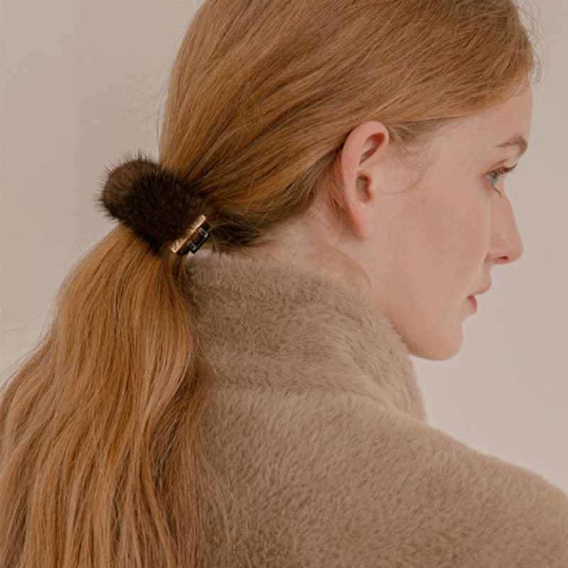 Jean Paul Clarisse Mink Half Moon Banana Pin JP-22-197BA