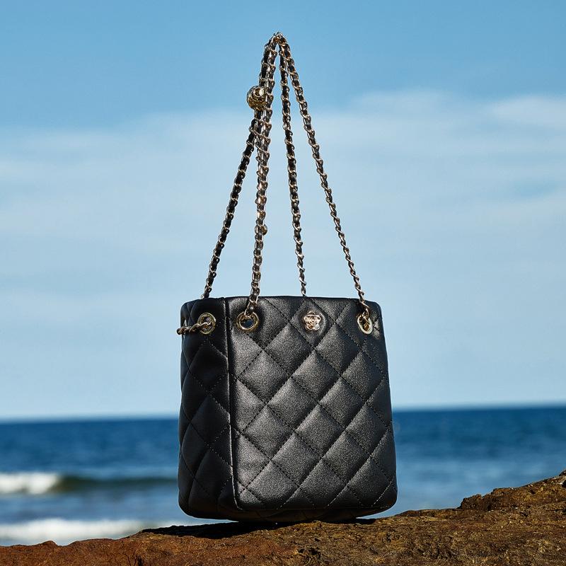 Echtleder Tasche mit großem Fassungsvermögen, Modische Einzel-Schulter Crossbody-Tasche, Pendler-Kettentasche