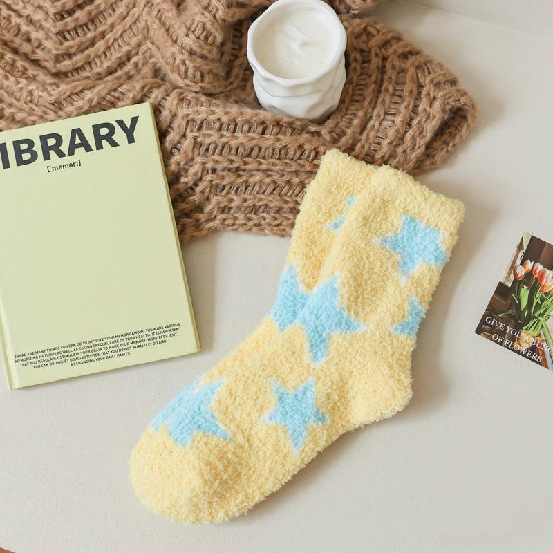 Half fleece socks women's, autumn and winter fleece thickened medium tube socks, coral fleece warm sleep floor socks confinement socks