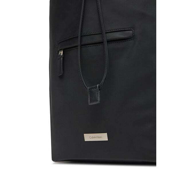 Рюкзак Calvin Klein Sleek Drawstring Sling