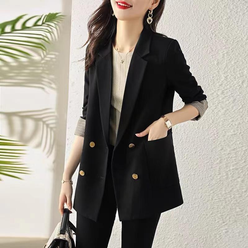 Spring and Autumn New Blazer Women's Casual Versatile Loose Design Top Solid Color Long-sleeved Suit