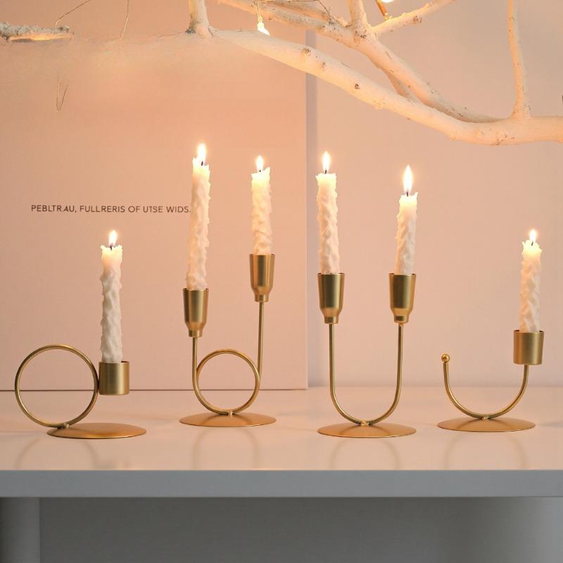 

Ironwork U-shaped Double-ended Metal Candlestick Dining Table Candles Utensils Decorative Ornaments Type C 1 head чорний