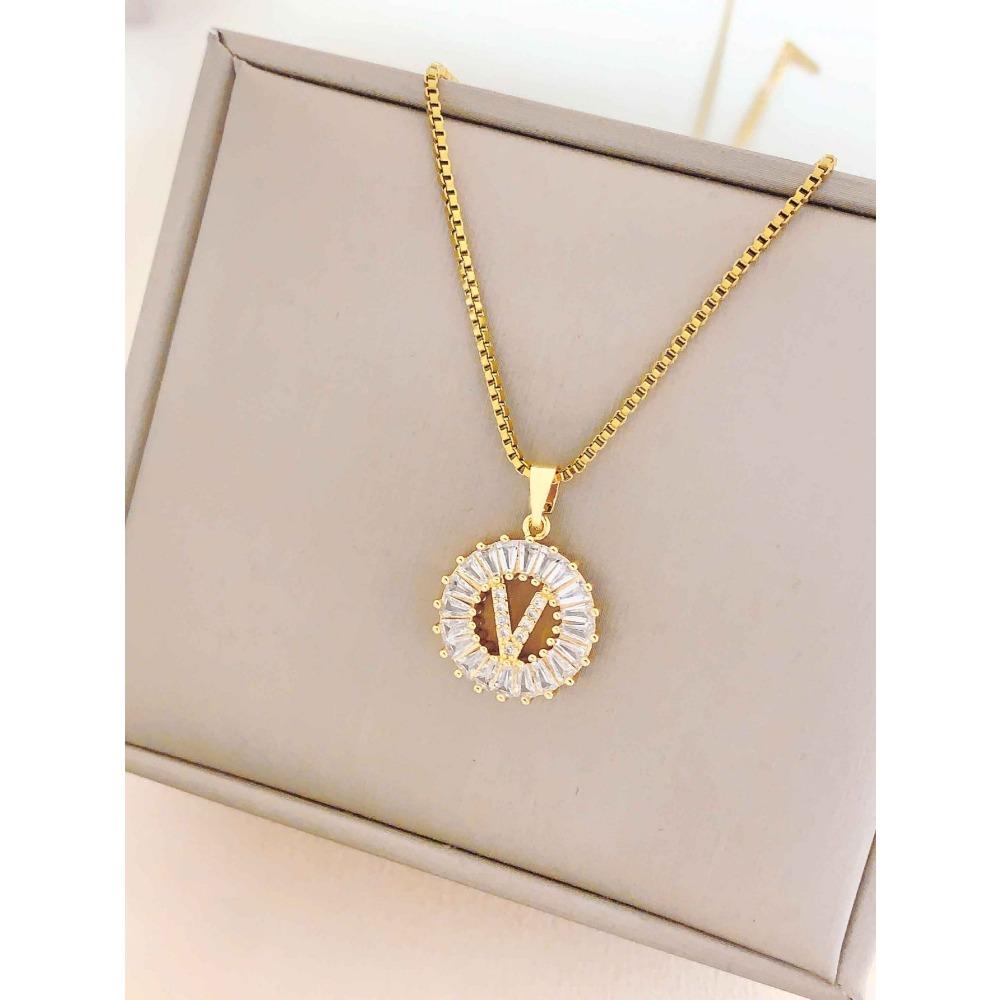 Necklace Does Not Fade, Women's Summer Square Circle Letter Necklace, Titanium Steel Necklace, Versatile High-end Clavicle Chain