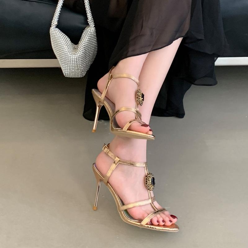 

Black rhinestone sandals women s summer new pointed open-toed T-band gemstone high heels 42