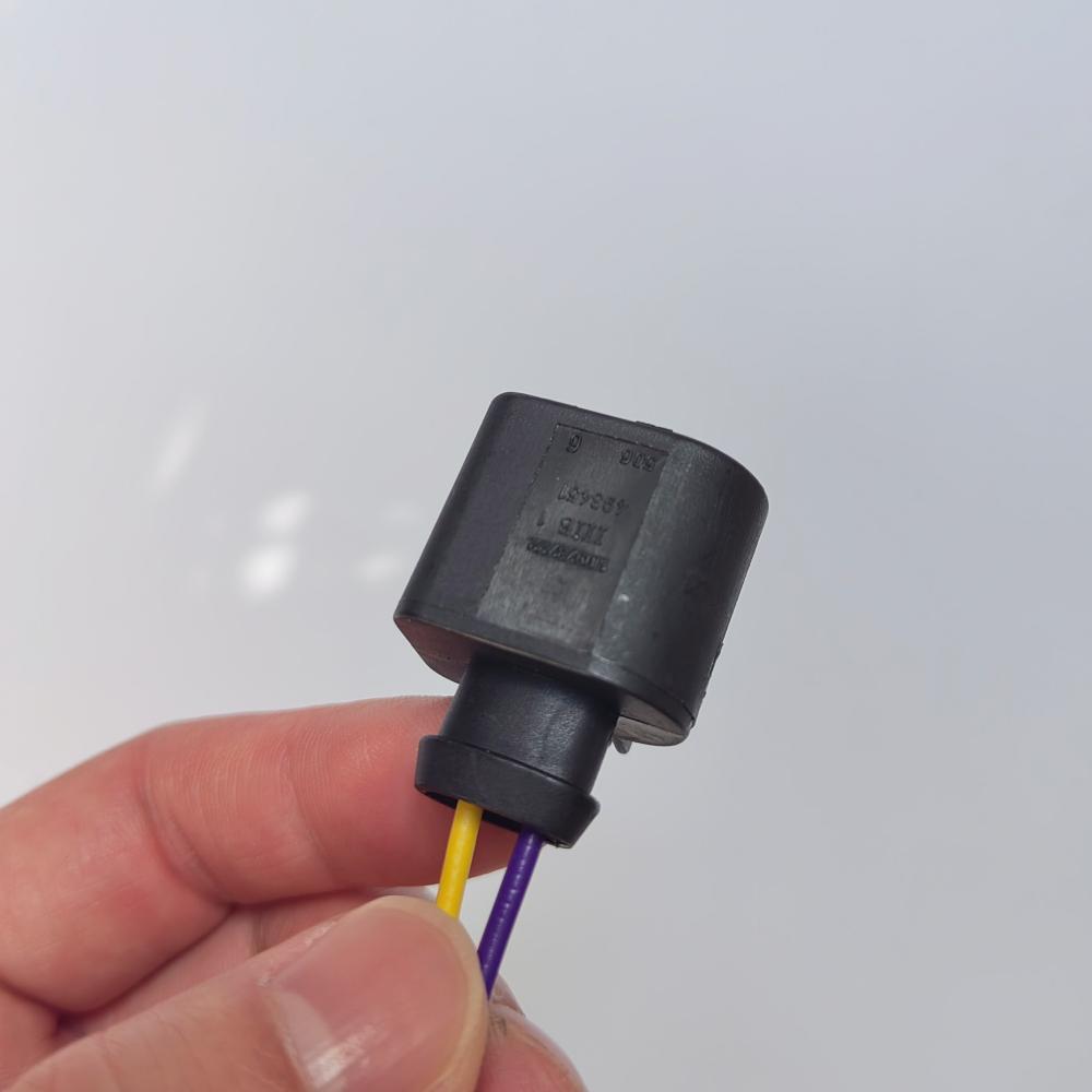 2Pcs 2Pin Connector Plug Socket For Volvo FH FM FL For Scania Mercedes Benz Truck For VW Magotan Golf Tiguan Passat Wires Wiring