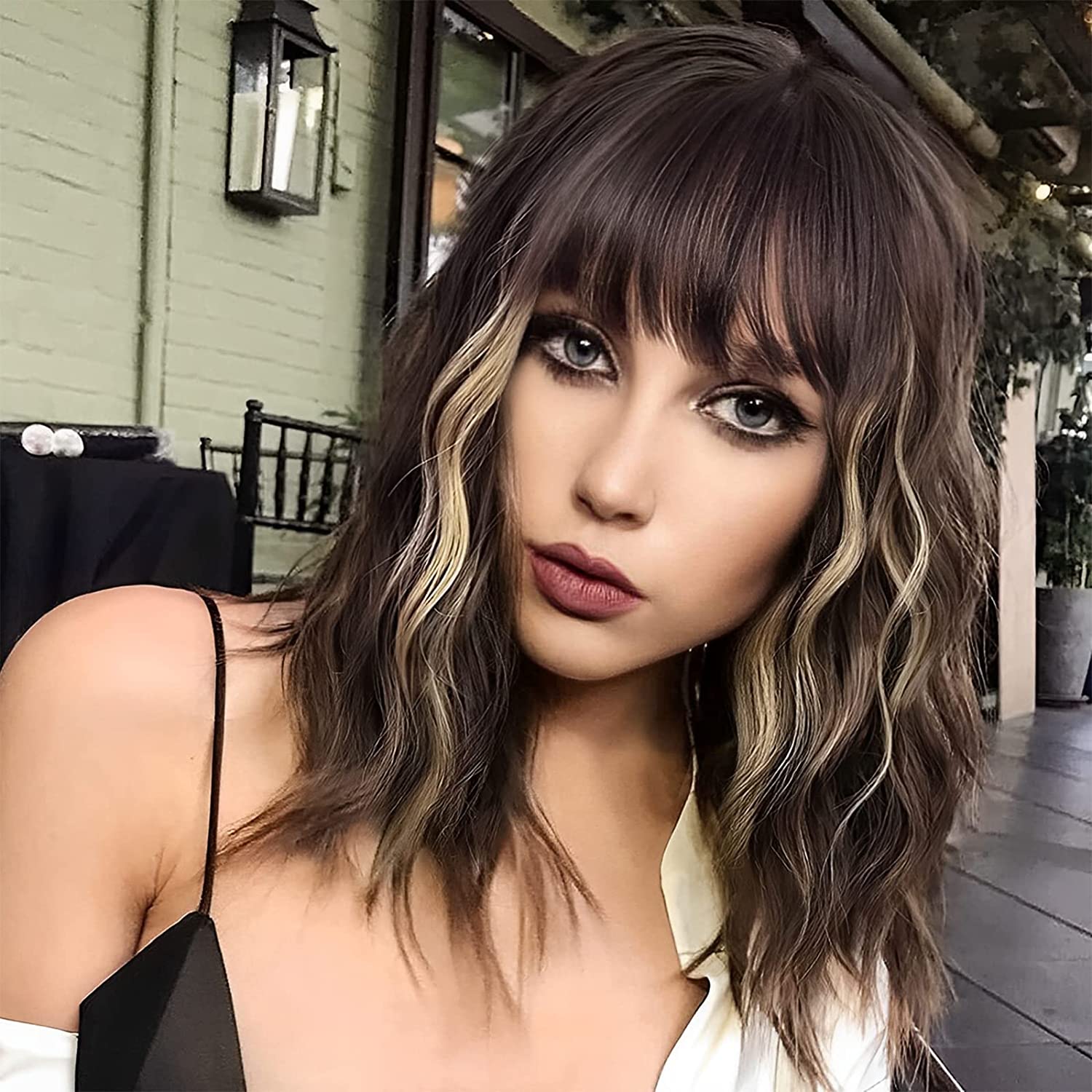 

XINRAN короткие светлые парики с челкой, синтетические волнистые светлые парики для женщин, вьющийся парик пастельного блонда с омбре для повседневного использования, косплей