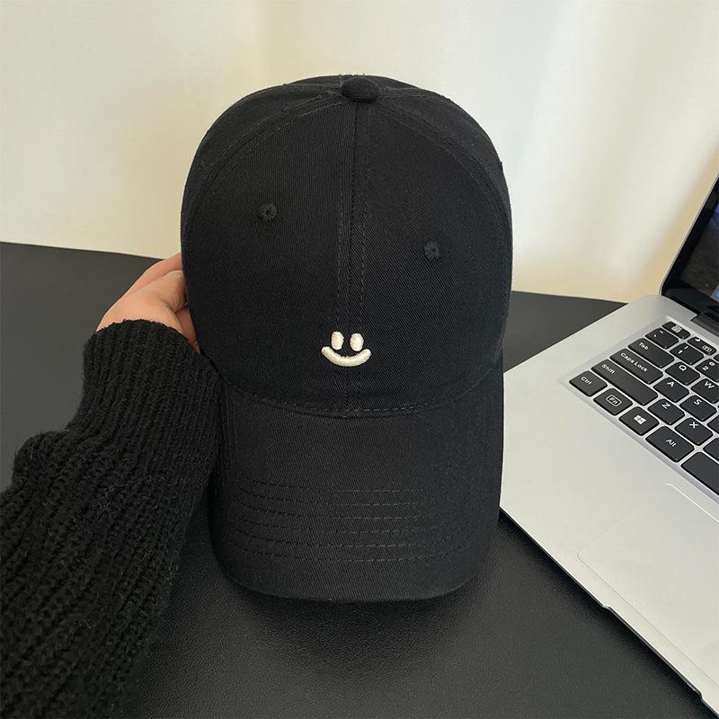 

Soft top smiley baseball cap men s spring summer versatile trendy sun hat women s simple couple student big head circumference cap