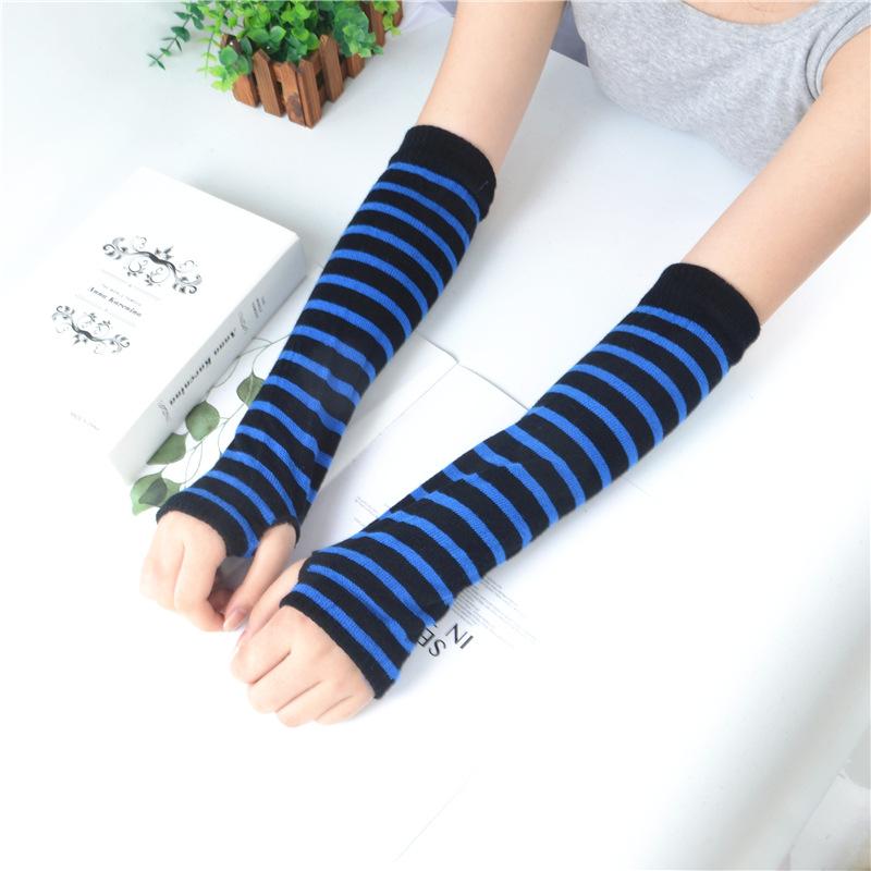 Spring and Autumn Outdoor Sun Protection, Dark and Fashionable Korean Version Striped Sleeve, Knitted Finger Hole Arm Cover.