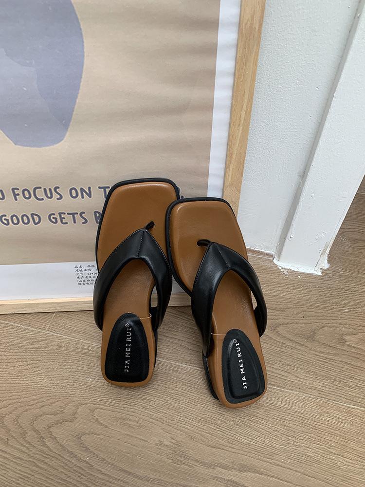 

2025 summer new fashion outer wear square toe flip-flops thick heel cool slippers medium heel versatile beach slippers 40