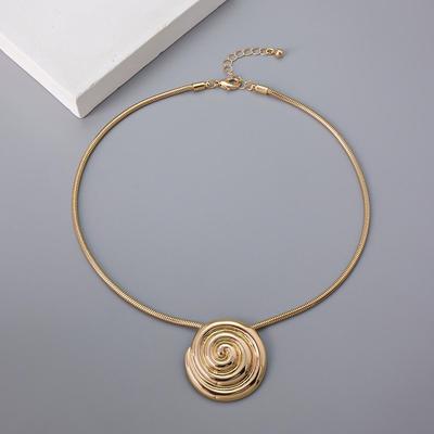 Schickes grenzüberschreitendes spiralförmiges Anhänger-Schlüsselbein-Halskette: Süßes und Cooles Metall-Design