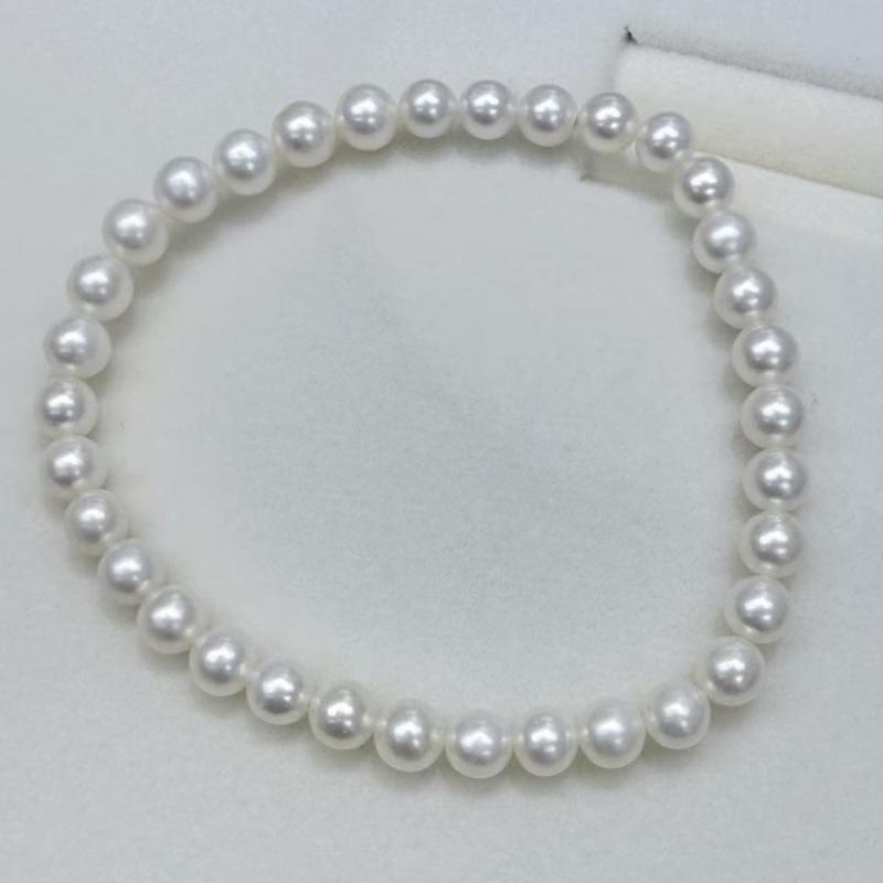 Natural Freshwater Pearl & Leather Bracelet: 3-6mm Nearly Flawless Pearls, Durable, High-End Design