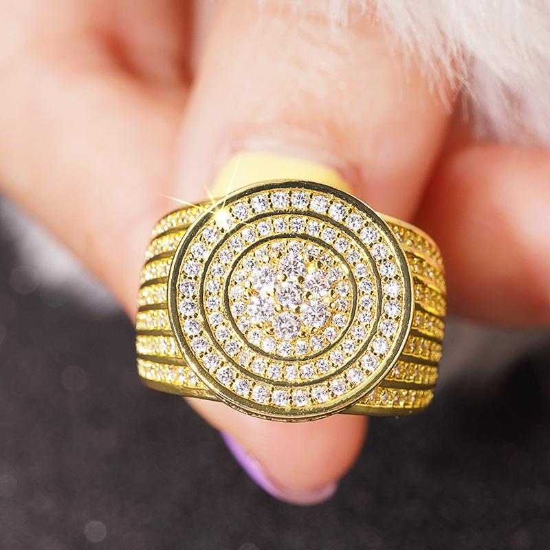 Huitan Bling Bling Gold Color Women Rings Gorgeous Lady Accessories Fashionable Wedding Band Jewelry Drop Shipping