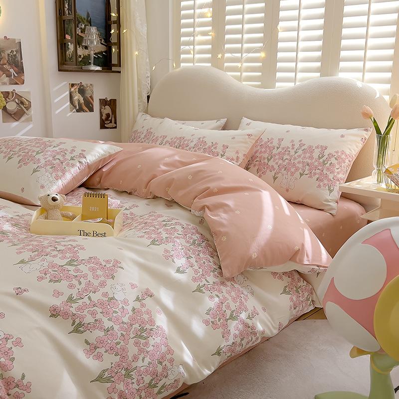 Set drăguț din patru piese din bumbac pur, set din trei piese, cearșaf de pat și cuvertură din bumbac, husă de pilota cu desene animate