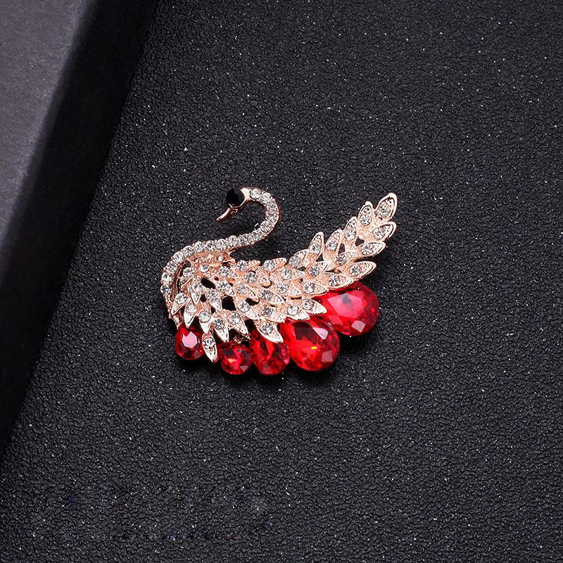 

Rhinestone Brooch Premium Sense High-end Temperament Brooch Retro Anti-light Sweater Pin Pearl Jewelry Accessories
