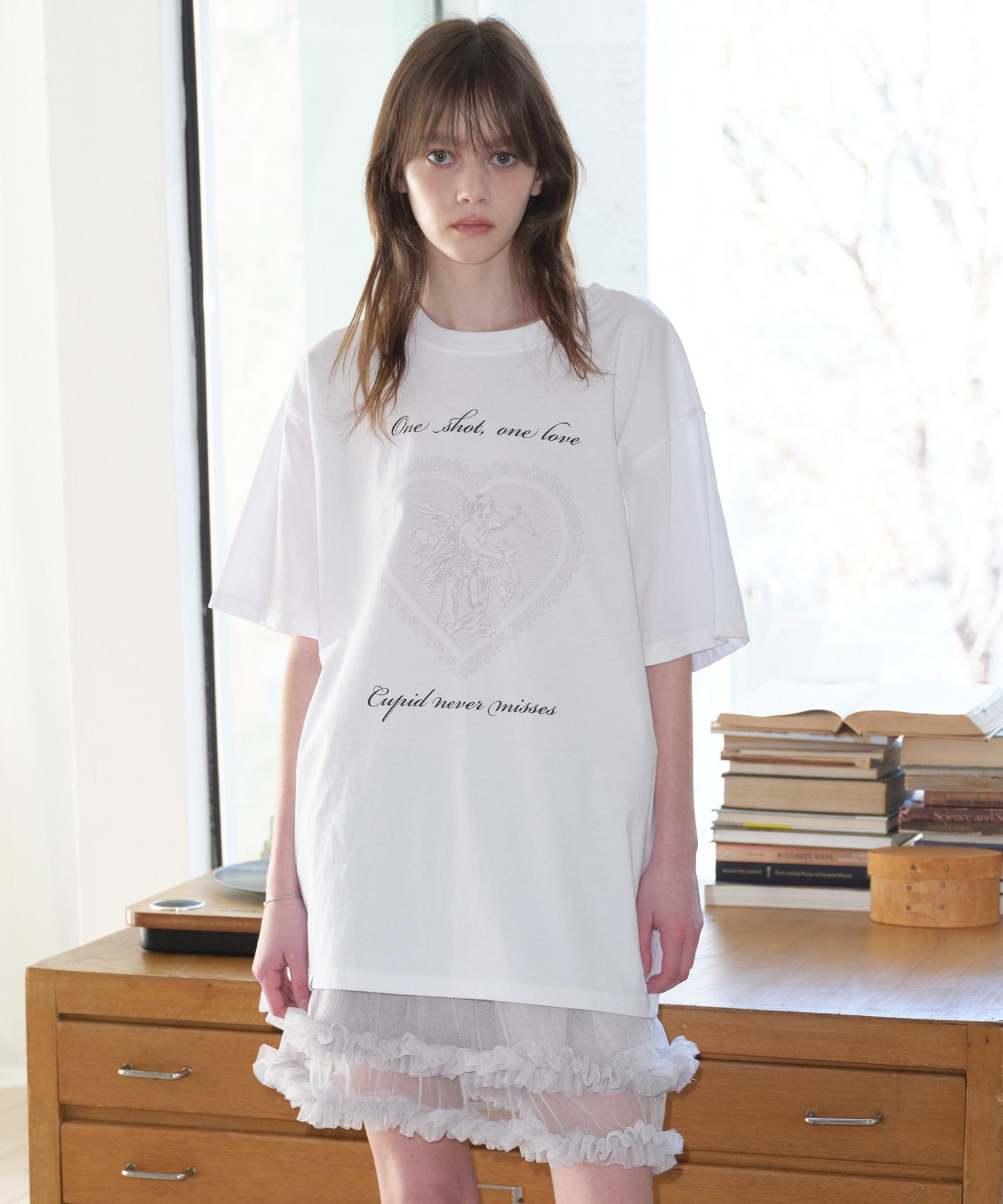 Margarine Fingers Heart Cupid T-Shirt (White)