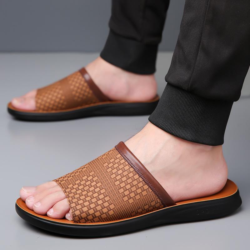 Lightweight  Big Size Men's Slippers Casual 2025 Summer New Flip-flops for Men Solid Color Leather Beach Shoes Male