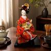 Handgefertigte japanische Seidenpuppe mit Kimono Kulturelles Volkskunst-Ornament für