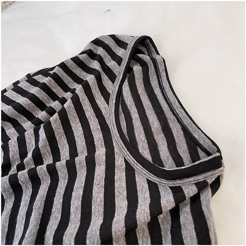 Spring Striped Long Sleeved T-shirt for Women Loose and Lazy Round Neck Casual Top Base Shirt