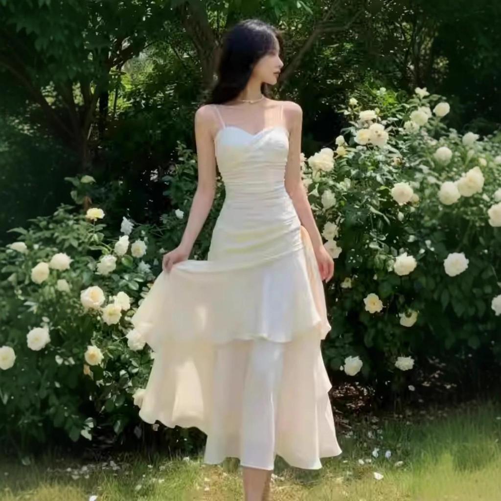 שמלת ערב ירוקה אלגנטית ומחמיאה - שמלה ארוכה לבלייניות צעירות