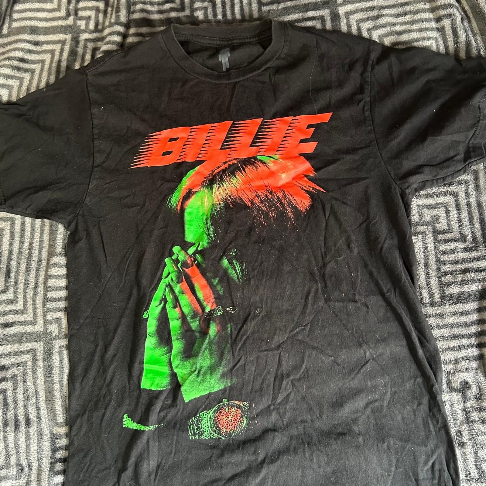 Billie Eilish Hands to Face Graphic Black Size Medium Unisex T-Shirt S