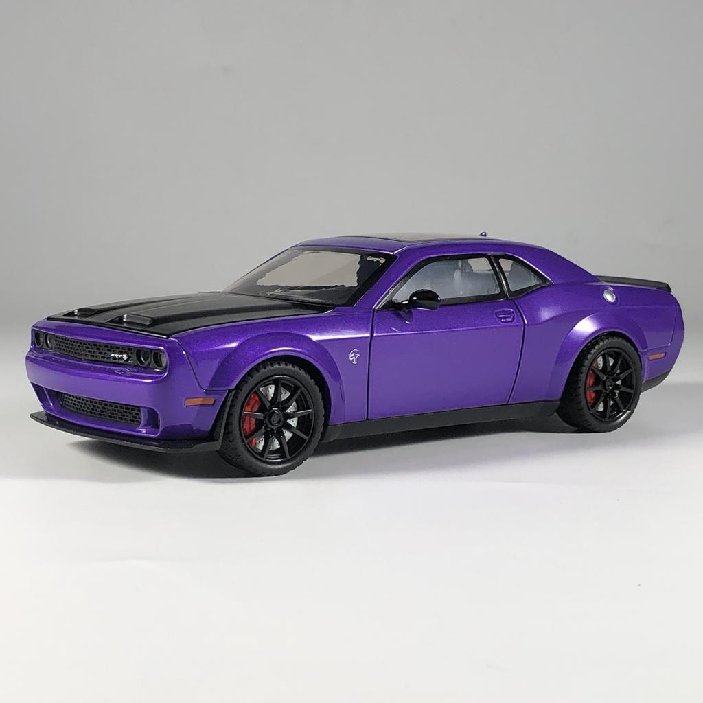1:24 Dodge Challenger Hellcat Redeye Flash Version Alloy Metal Diecast Model American Muscle Car Computer Desktop Ornaments Gift