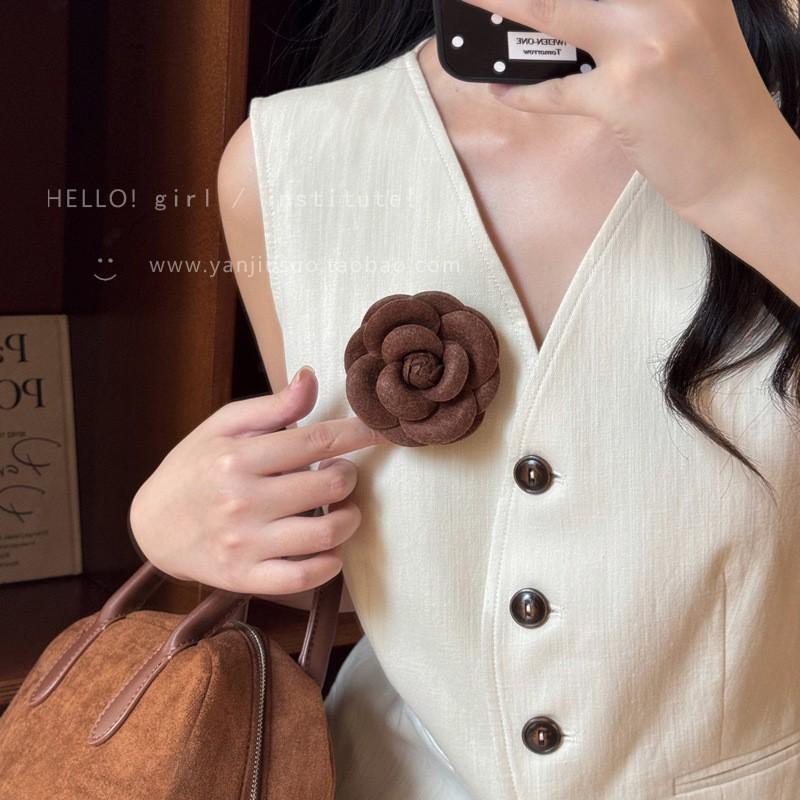 Maillard small fragrant wind camellia brooch women's autumn and winter retro rose high-end coat suit pin brooch