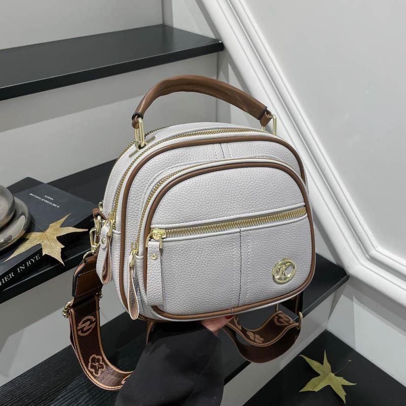 Fashionable and Casual Crossbody Women's Single-shoulder Bag, Hand-held Small Square Bag for Women