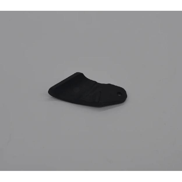 Motorcycle Chain Slider Guide rubber For Benelli TNT899 TNT1130 TRE899K TRE1130K Cafe Racer Amazonas 899 1130 Small rubber