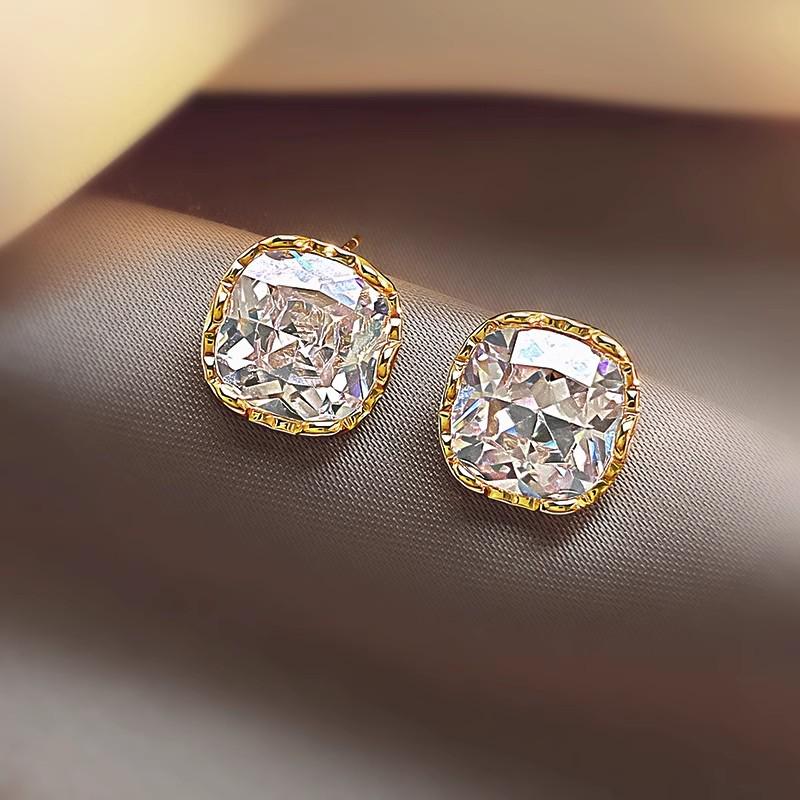 Spring/Summer 2024 Trend: Temperament 925 Silver Rhinestone Crystal Stud Earrings for Women