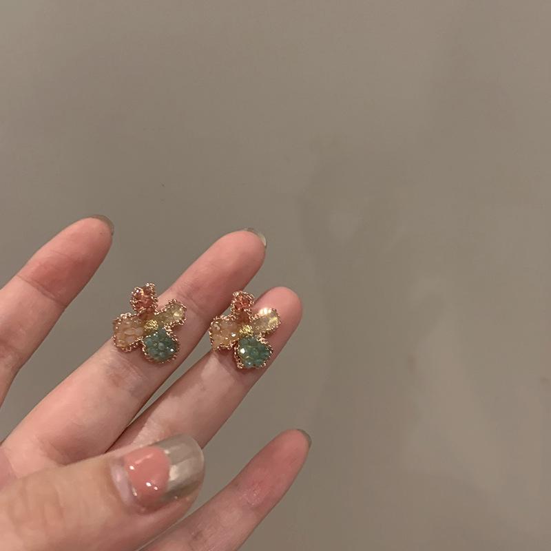 

Хрустальные серьги-пусеты в виде цветка, простые антикварные серьги, легкая роскошь, высокое чувство моды, персонализированные серьги