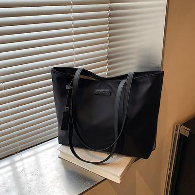 Dámske kabelky – Priestorné kabelky