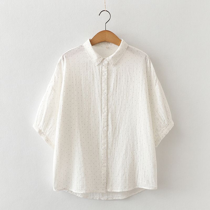 

Изящная маленькая цветная горошина Ленивая хлопковая пряжа Дышащая Рукав до локтя Лацкан Свободная рубашка Женская Легче всего сочетать Повседневная Скрывающая недостатки фигуры Рубашка Лето White dots Free size 40.00 kg-67.50 kg