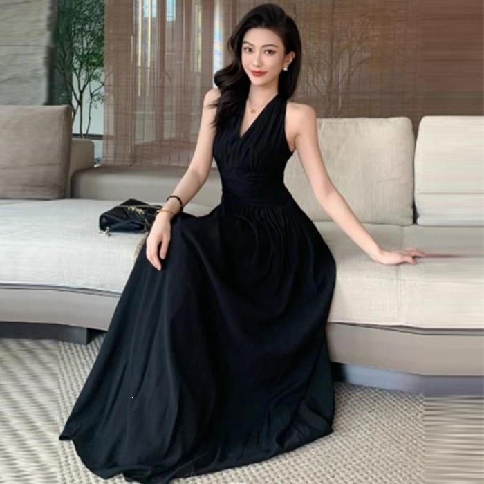 French White Sleeveless Neck V-neck Dress for Women's Summer New Beautiful Waist and Thin Big Swing Dress