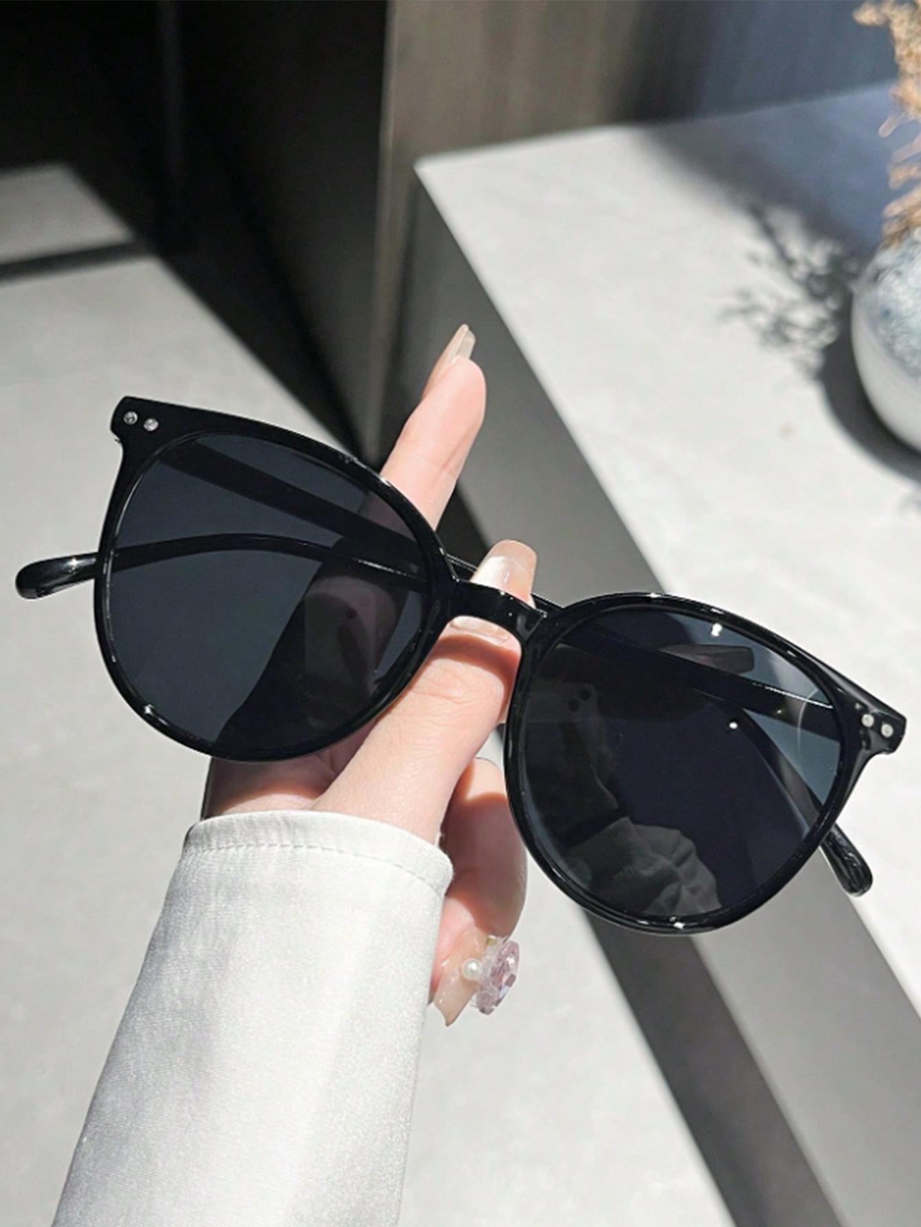 

2Pcs Fashionable Round Frame Sunglasses with Rivet Decoration, Suitable for Everyday Wear, Street Photography, Beach, Camping